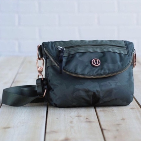 lululemon athletica Green Crossbody Bag